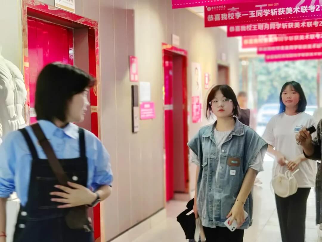 重慶畫室龍行藝術五一游學寵粉季，你想了解的全在這！圖三
