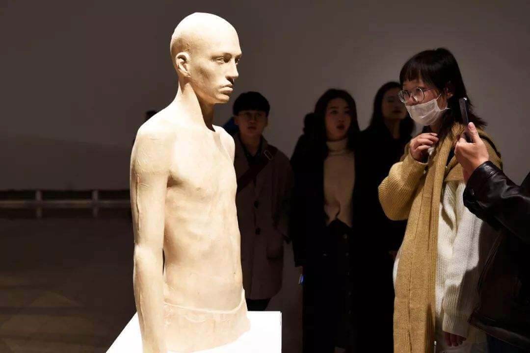 重慶十大畫室：誰說學美術(shù)畢業(yè)后只能當老師？