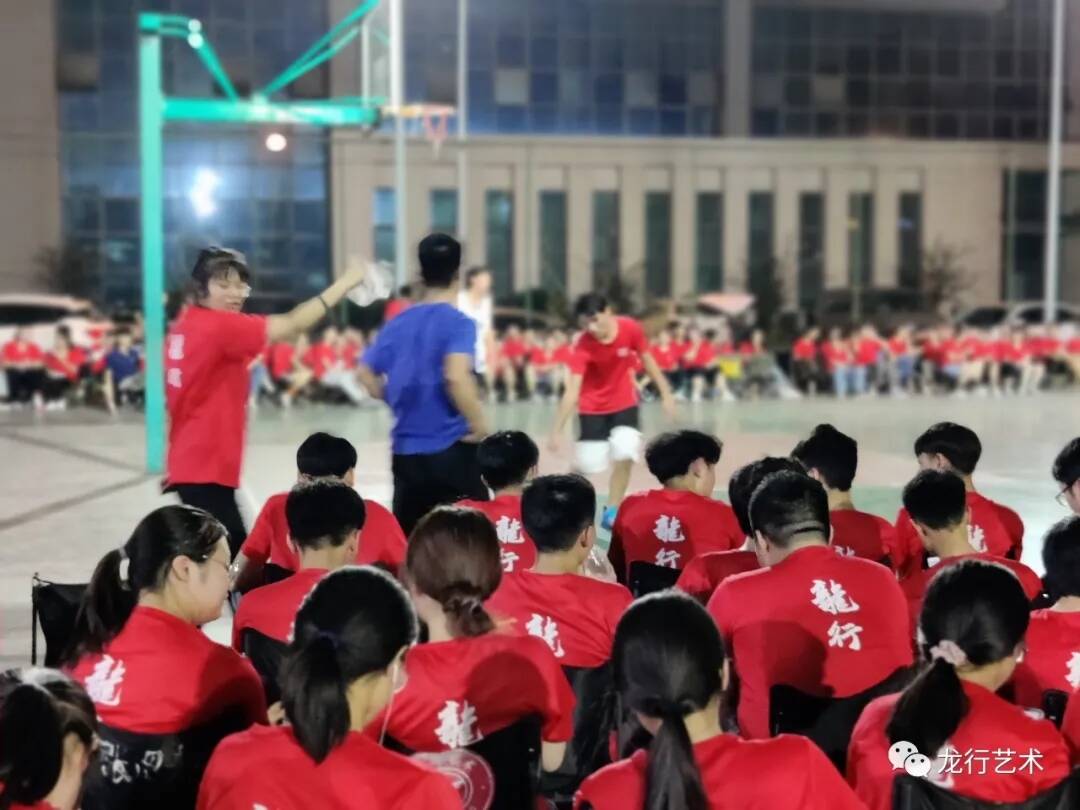 為什么重慶美術培訓畫室是應屆美術生首選？