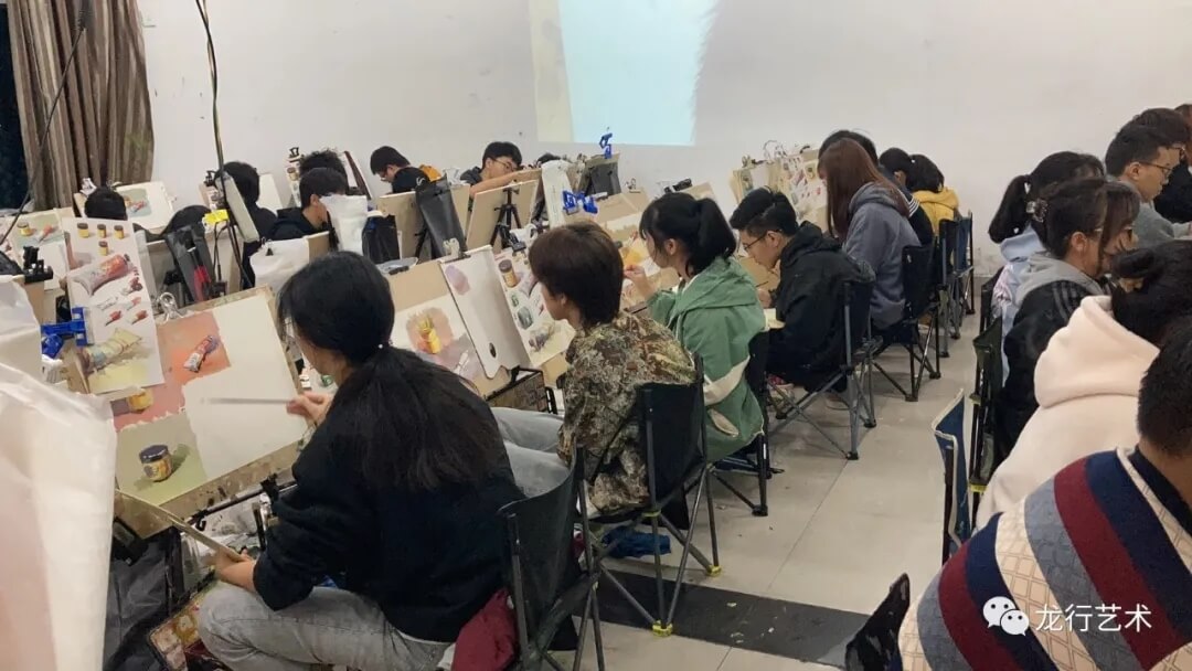 重慶美術集訓畫室為你分析：藝術生為什么要參加校考？