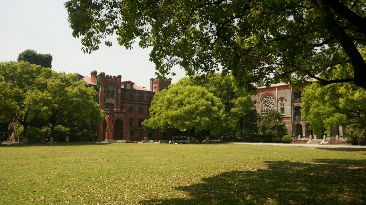猶豫讀不讀的大學千萬別報，被大學錄取后不去報到，后果較嚴重？