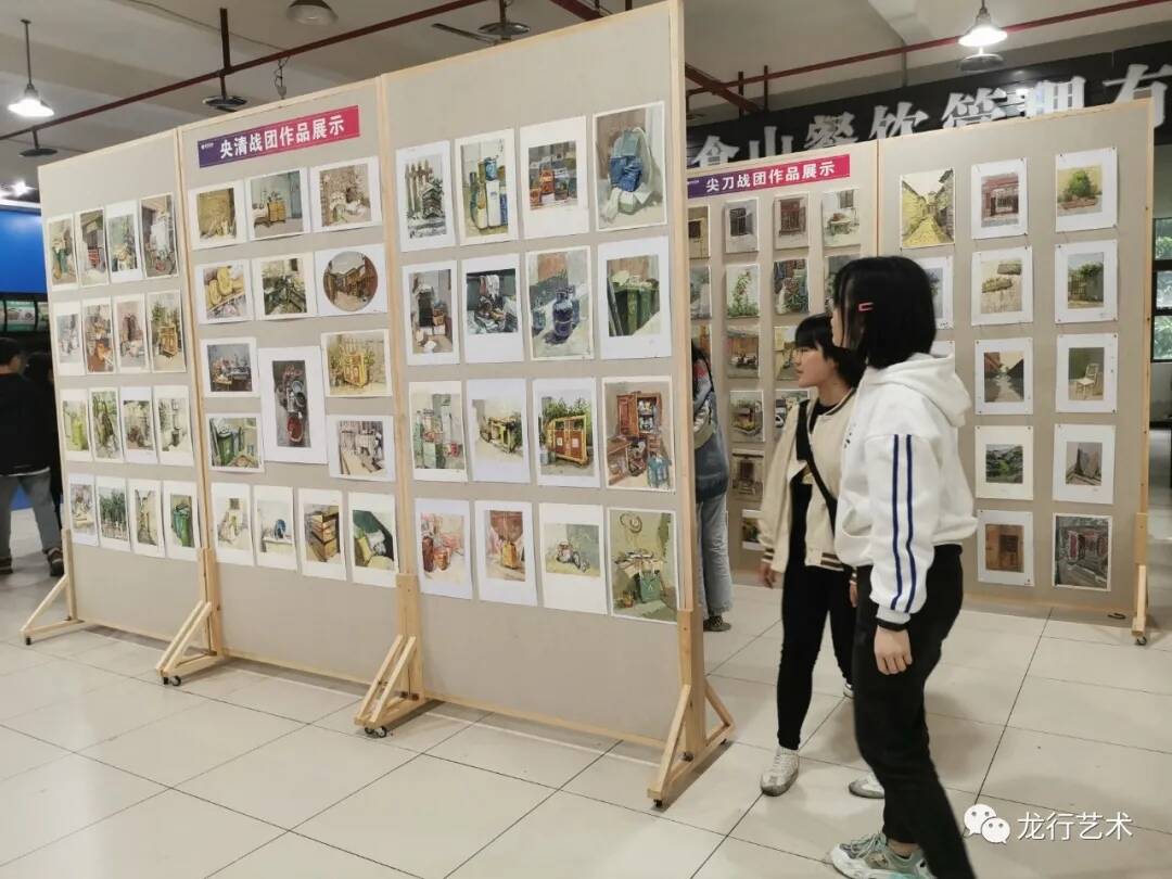 觀畫展 ‖ 美術生寫生真的累，負重幾十斤日行上萬步記錄了這些美景......