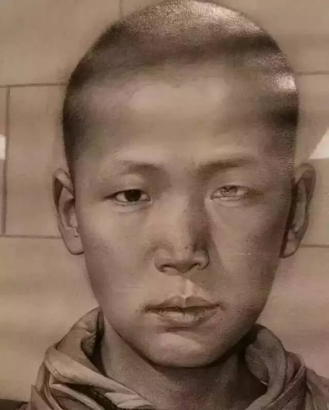 重慶美術(shù)高考培訓(xùn)學(xué)校收集分享|九大美術(shù)學(xué)院素描作品，你覺(jué)得哪家美院畫(huà)的好！圖二十八