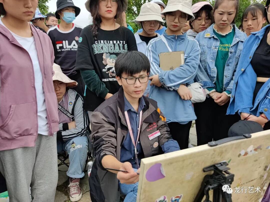 觀畫展 ‖ 美術生寫生真的累，負重幾十斤日行上萬步記錄了這些美景......
