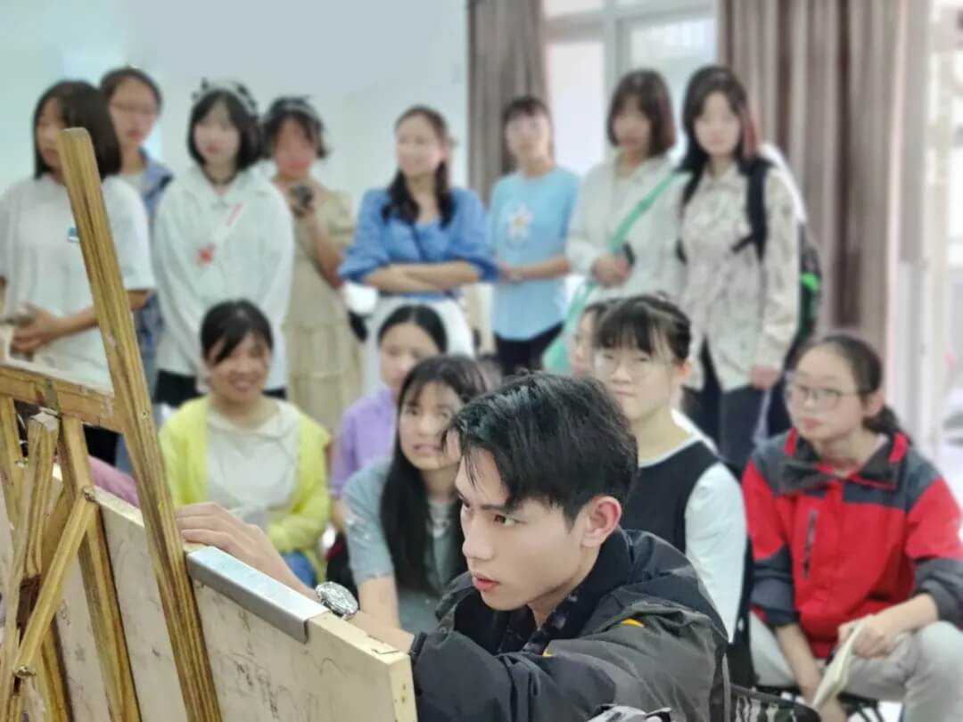 重慶畫室龍行藝術五一游學寵粉季，你想了解的全在這！圖二十三