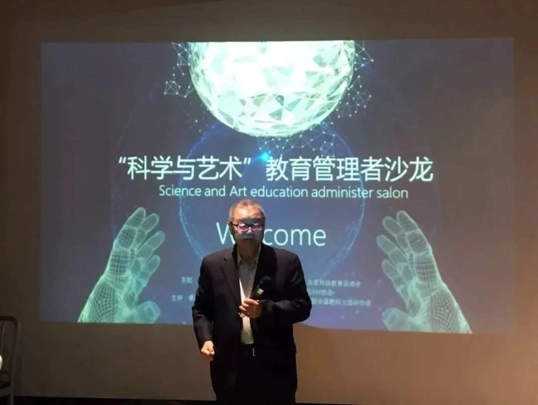 重慶十大畫室：誰說學美術(shù)畢業(yè)后只能當老師？