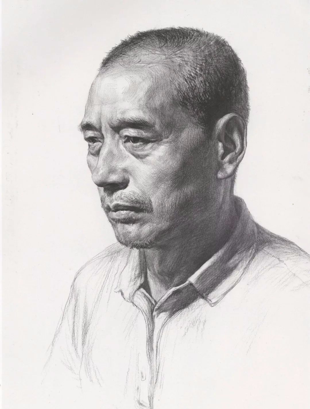 正側(cè)、四分之三側(cè)素描頭像刻畫還不會(huì)的美術(shù)生，重慶美術(shù)培訓(xùn)畫室為你整理重點(diǎn)！